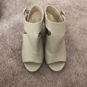 Nude Beige Chunky Heel